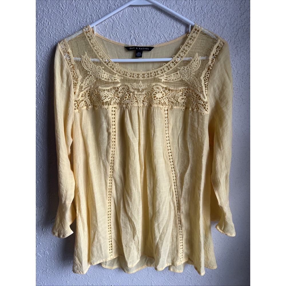 Zac & Rachel Women's Size Medium Yellow Light Weight Spring / Summer Blouse